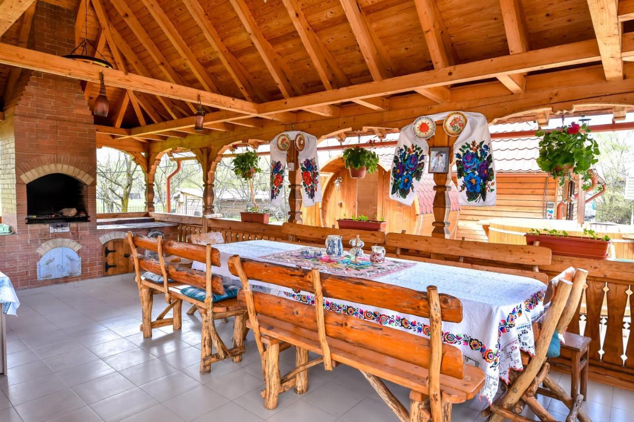 Hotel Casa Nely Sighetu Marmaţiei Exterior foto